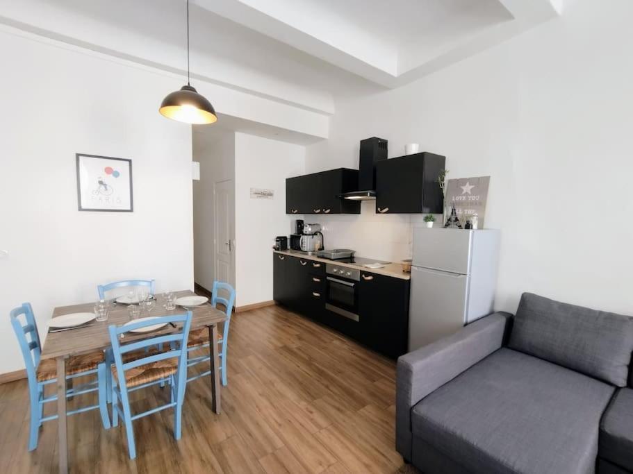 Apartment 50sqm In Old Port 2 Bedrooms 6 Max